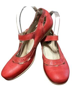 Brako Anatomics Mary Jane Shoes Sz 40 Sz 9 Red Leather Kitten Heel Made In Spain
